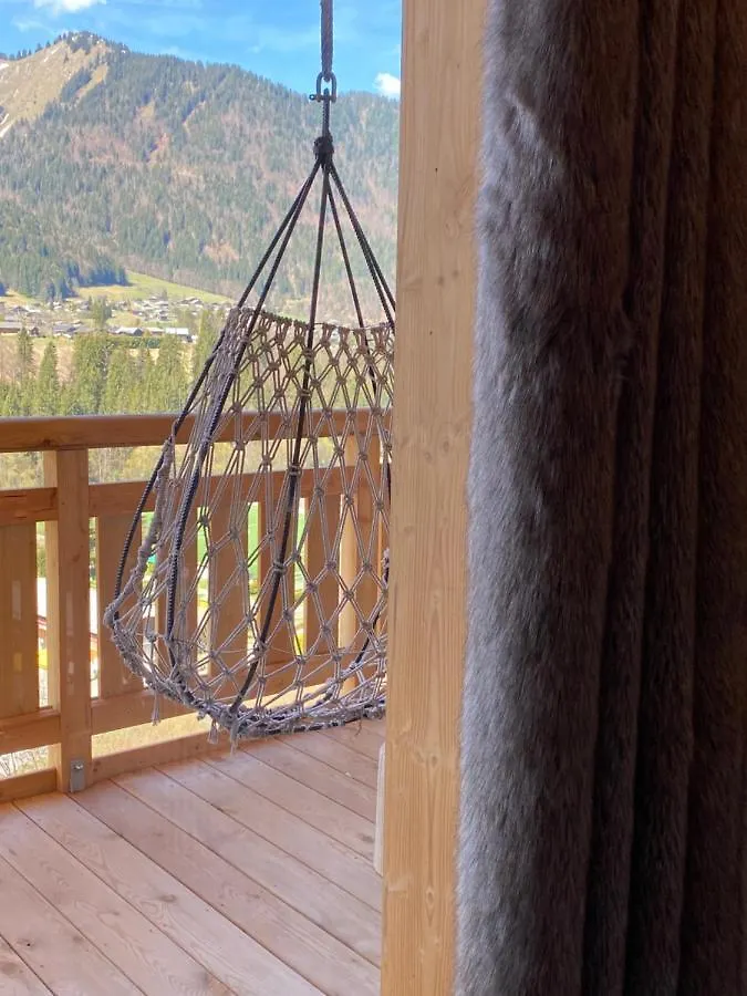 Les Trois Chaufatons - Chalets Boutiques, Propriétés Mont Amour
