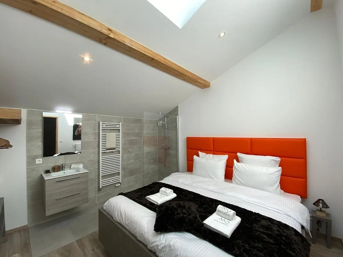 Les Trois Chaufatons - Chalets Boutiques, Propriétés Mont Amour