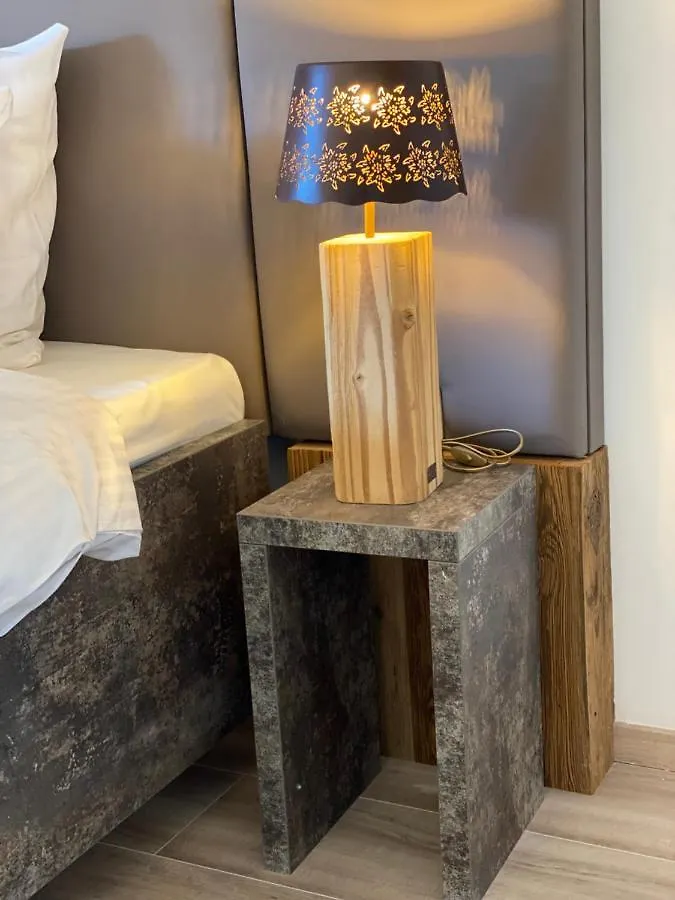 Les Trois Chaufatons - Chalets Boutiques, Propriétés Mont Amour