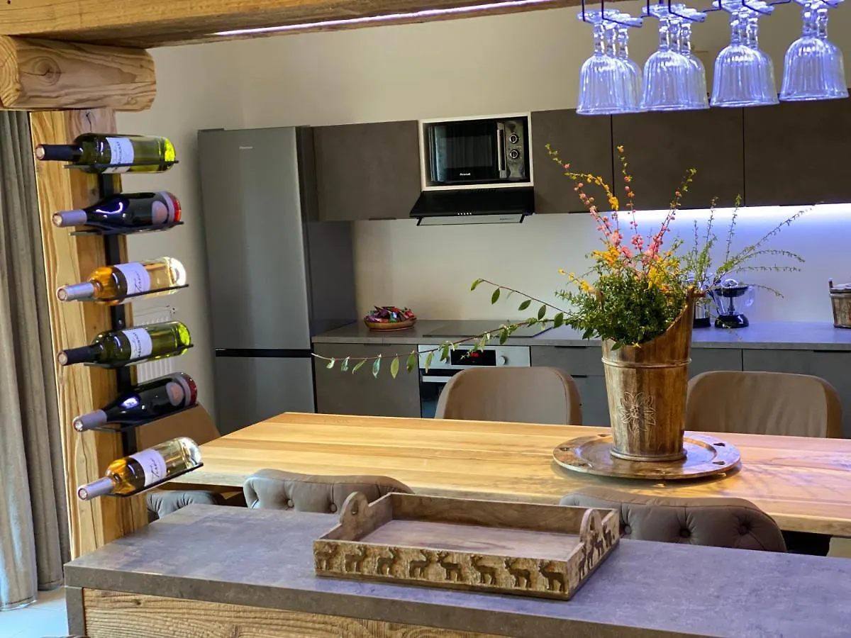 Les Trois Chaufatons - Chalets Boutiques, Propriétés Mont Amour