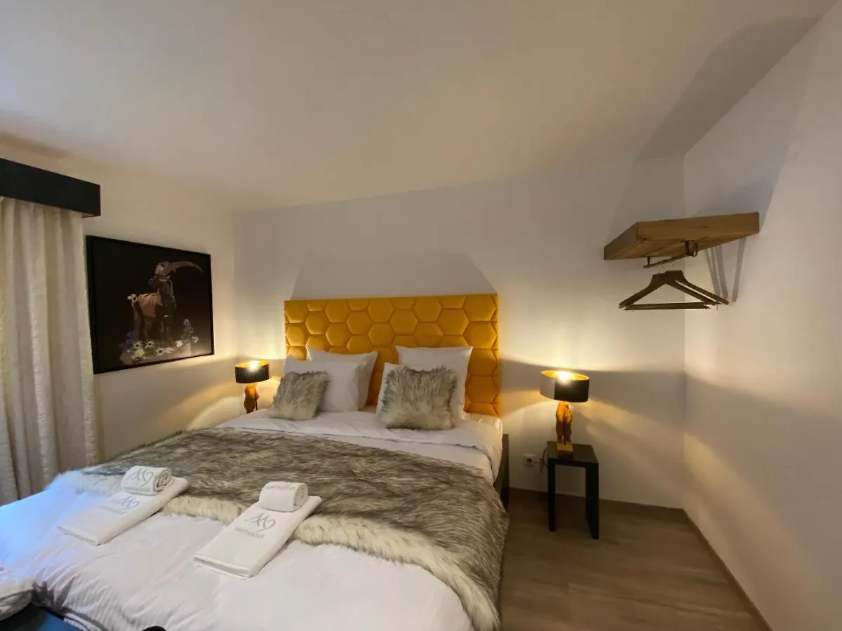 Les Trois Chaufatons - Chalets Boutiques, Propriétés Mont Amour 0*, Montriond